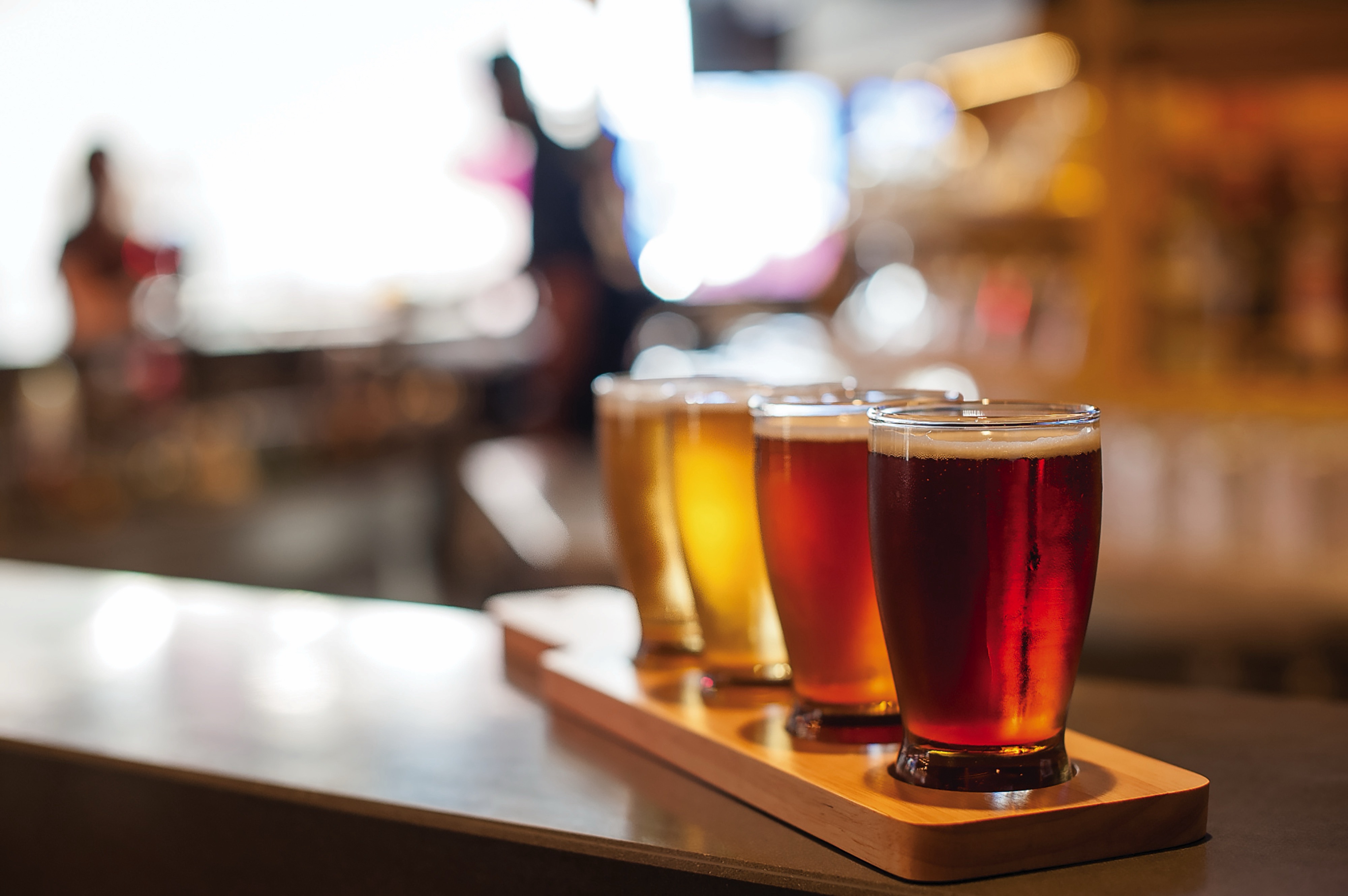 Symphony of the Seas - Playmakers℠ Sports Bar & Arcade